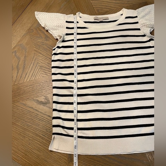 Loft knit black and white striped top with crochet flutter sleeves - Picture 2 of 6